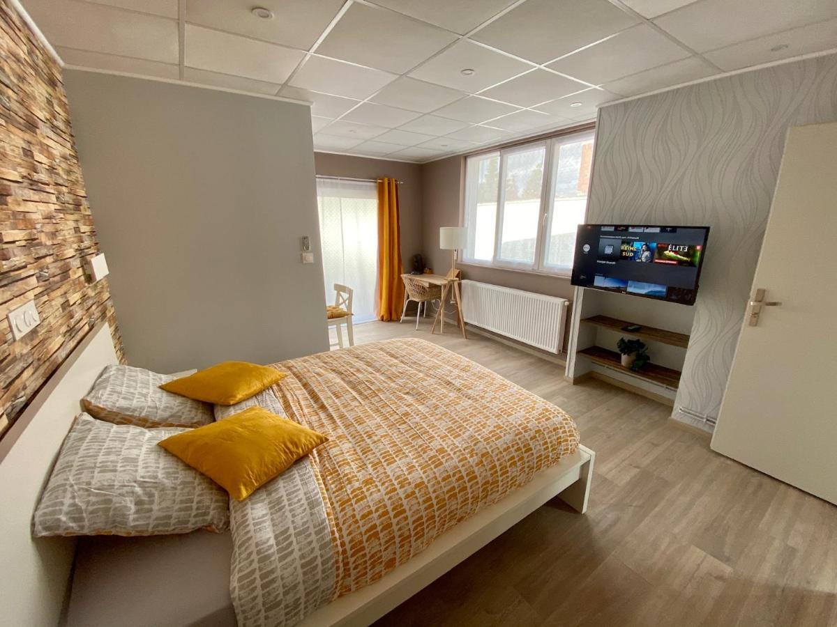 Logements Equipes A Onnaing Avec Espace Balneo En Option Proche Toyota, Autoroute Et Valenciennes Экстерьер фото