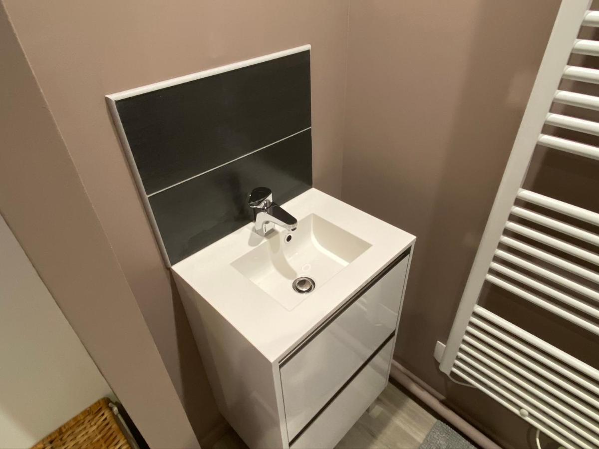 Logements Equipes A Onnaing Avec Espace Balneo En Option Proche Toyota, Autoroute Et Valenciennes Экстерьер фото