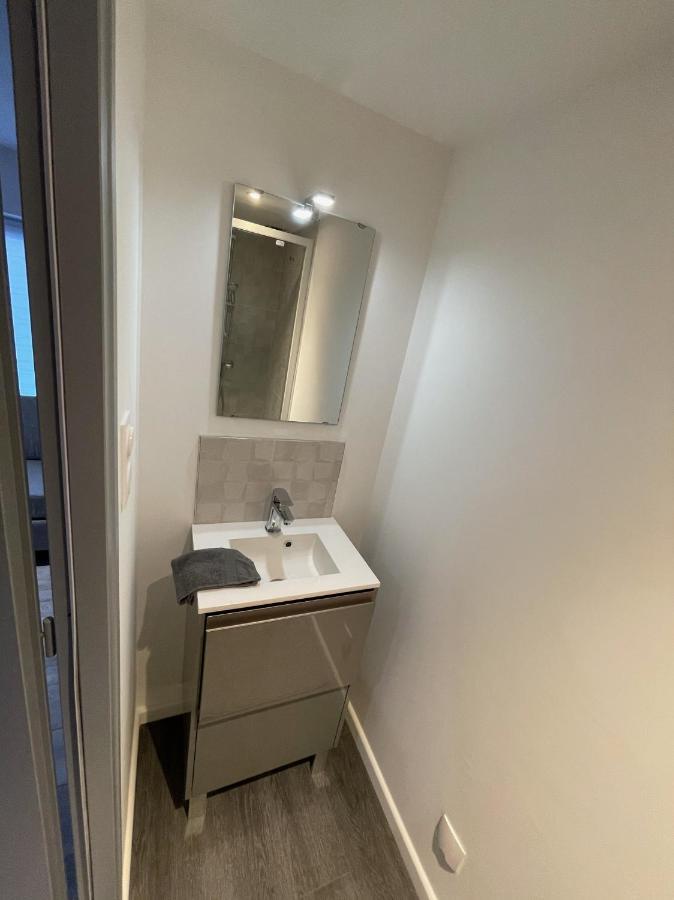 Logements Equipes A Onnaing Avec Espace Balneo En Option Proche Toyota, Autoroute Et Valenciennes Экстерьер фото